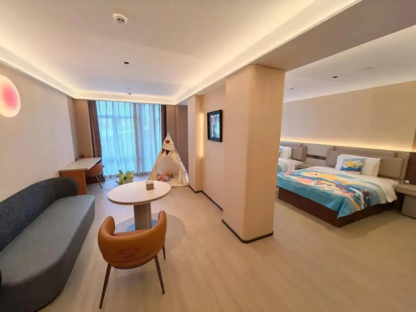 Mehood Lestie International Hotel Zhuhai Lovers Road Branch - Free Breakfast & Free Afternoon Tea & Free Midnight Snack 5*,