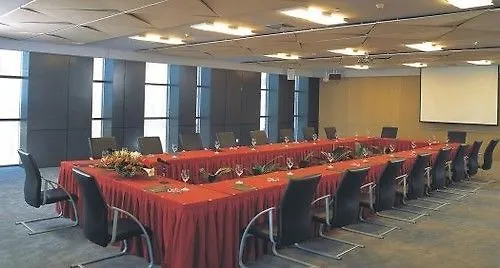 Mehood Lestie International Hotel Zhuhai Lovers Road Branch - Free Breakfast & Free Afternoon Tea & Free Midnight Snack 5*,