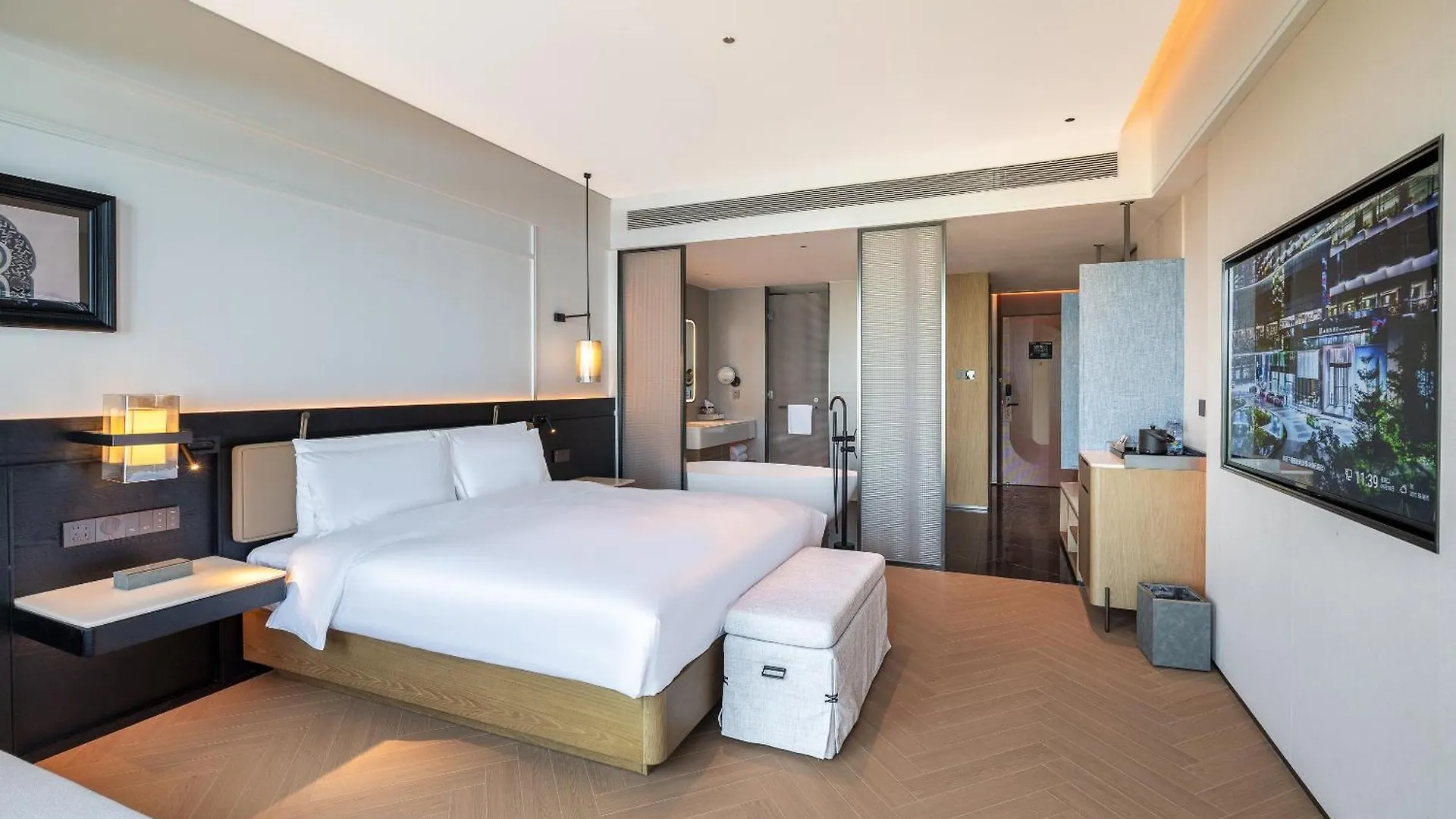 Mehood Lestie International Hotel Zhuhai Lovers Road Branch - Free Breakfast & Free Afternoon Tea & Free Midnight Snack