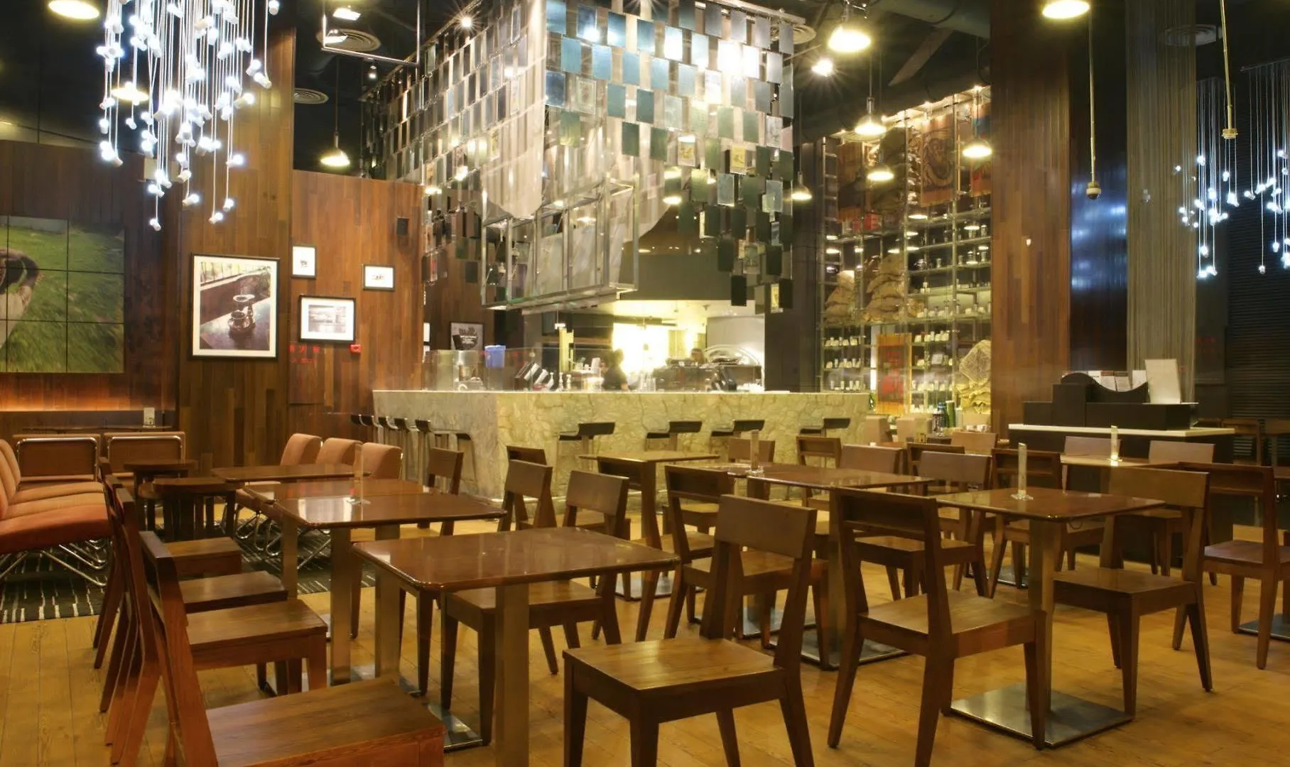 Mehood Lestie International Hotel Zhuhai Lovers Road Branch - Free Breakfast & Free Afternoon Tea & Free Midnight Snack 5*,  China
